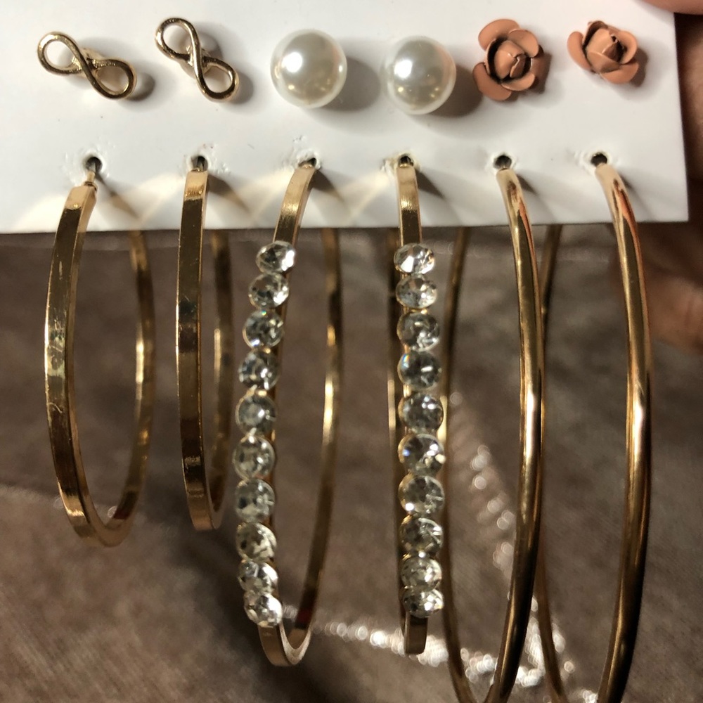 ⚜️WOMEN’S HOOP EARRINGS ⚜️✨